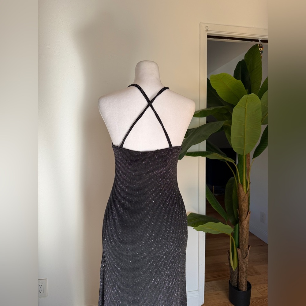 PrettyLittleThing Black Sparkle Ruched Maxi Dress - Picture 7 of 8
